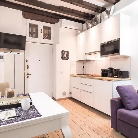 Apartment Centro Storico, Darsena E Duomo - Corso Genova - Italy Flat Vacation