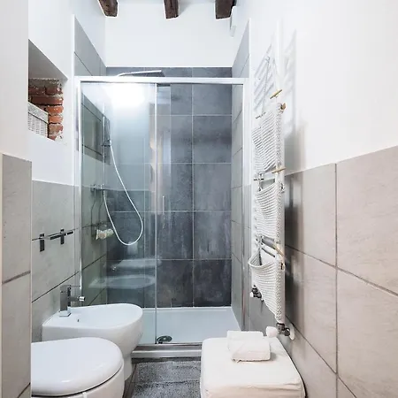 Apartment Centro Storico, Darsena E Duomo - Corso Genova - Italy Flat Vacation *